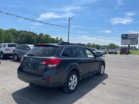 Used 2010 Subaru Outback 2.5i Limited image 6