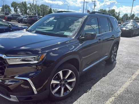 Used 2023 Honda Pilot Elite image 5