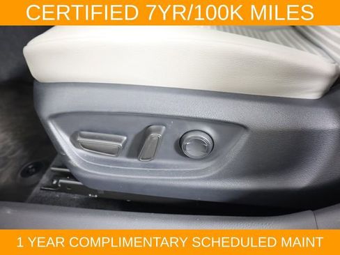 Used 2024 Toyota Camry SE w/ Convenience Package FWD image 21