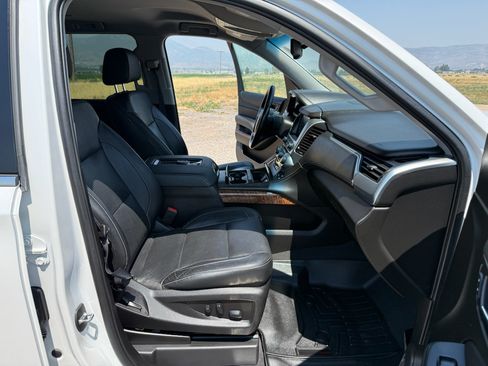 Used 2019 Chevrolet Tahoe Premier AWD/4WD image 38