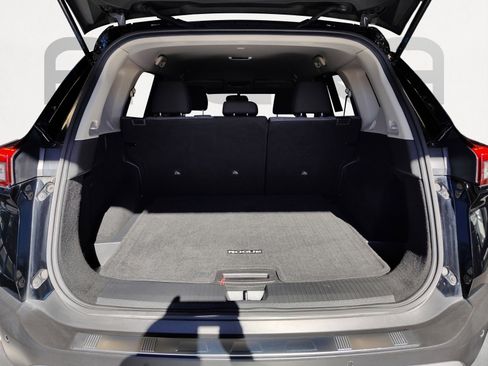 Certified 2023 Nissan Rogue SV image 16