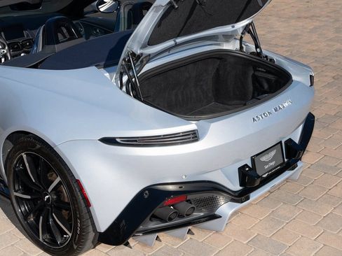 Used 2023 Aston Martin V8 Vantage Roadster RWD image 14