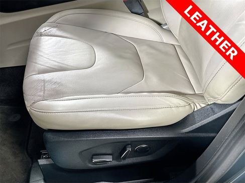 Used 2016 Ford Edge Titanium w/ Equipment Group 301A image 21