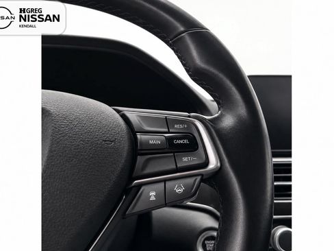 Used 2019 Honda Accord Sport image 9