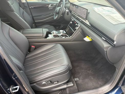 New 2026 Genesis GV80 2.5T Standard AWD/4WD image 15