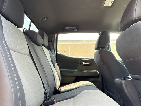 Used 2023 Toyota Tacoma TRD Sport RWD image 29