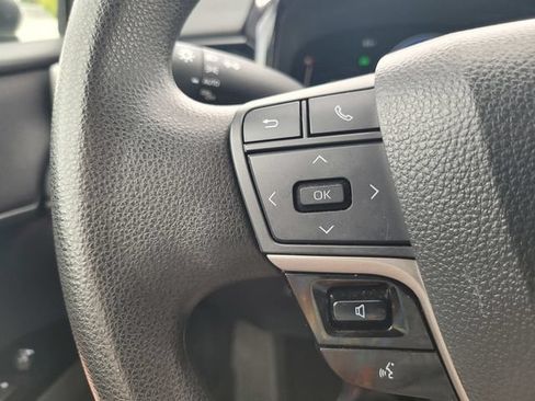 Used 2025 Toyota Camry LE FWD image 28
