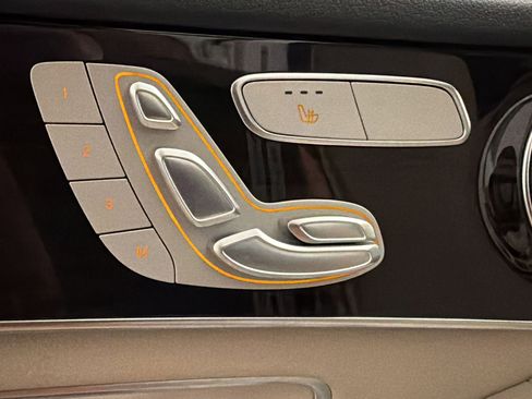 Certified 2022 Mercedes-Benz GLC 300 image 16