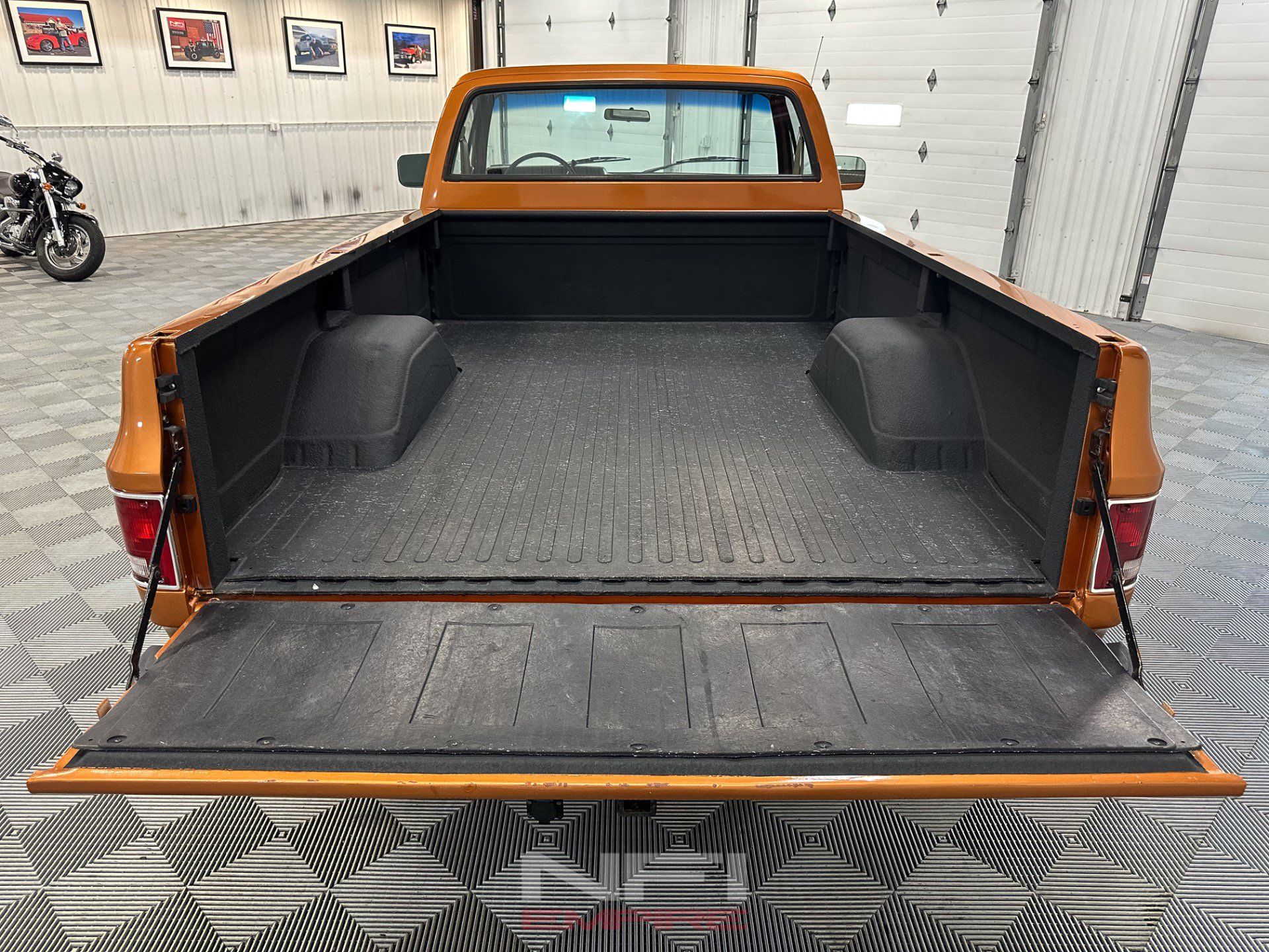 Used 1987 Chevrolet Silverado 1500 1500 RWD image 39