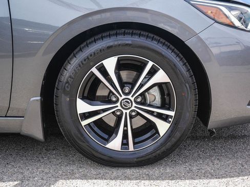 Used 2021 Nissan Sentra SV FWD image 11