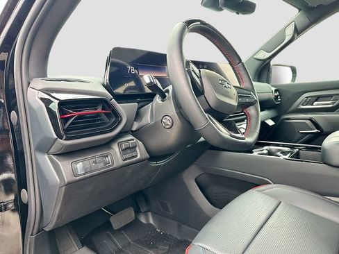 New 2024 Chevrolet Silverado EV RST image 9