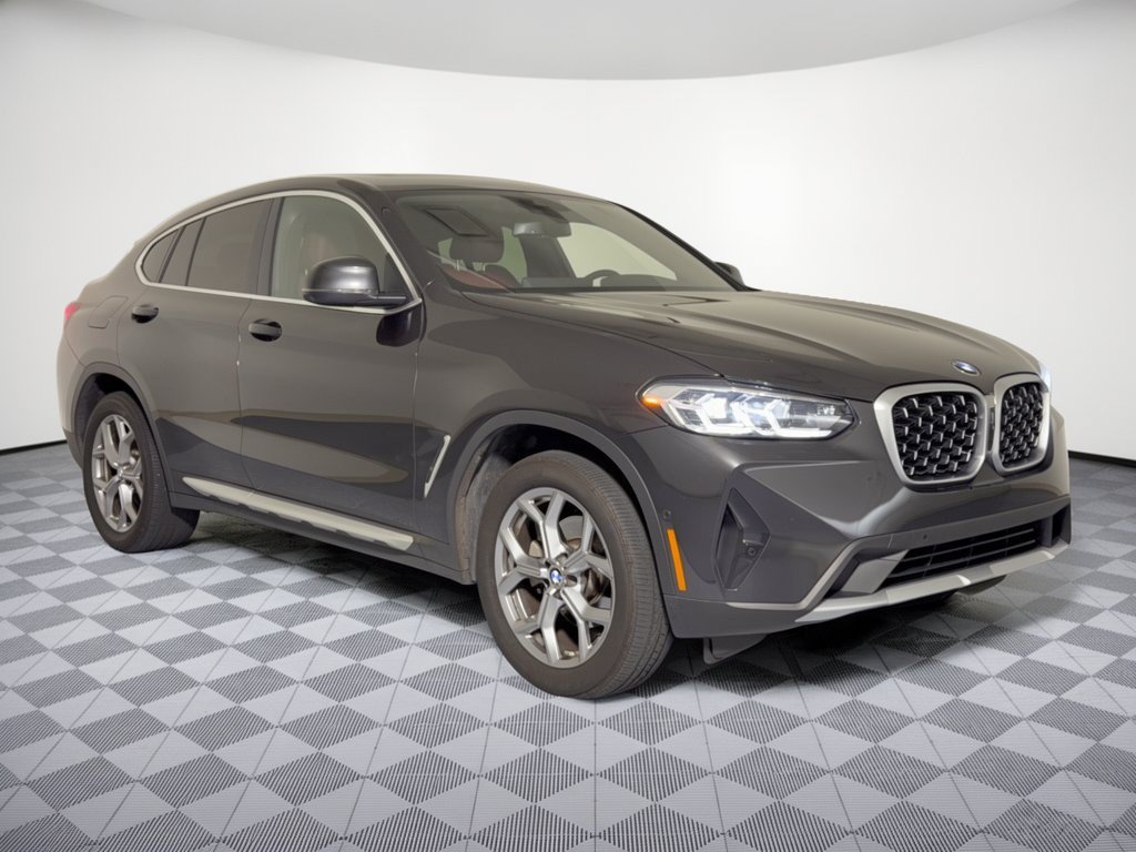 Used 2025 BMW X4 xDrive30i AWD/4WD image 7