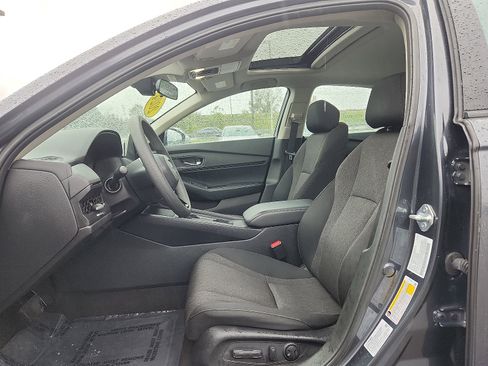 Used 2024 Honda Accord EX image 13