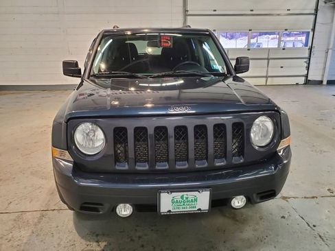 Used 2014 Jeep Patriot Sport image 9
