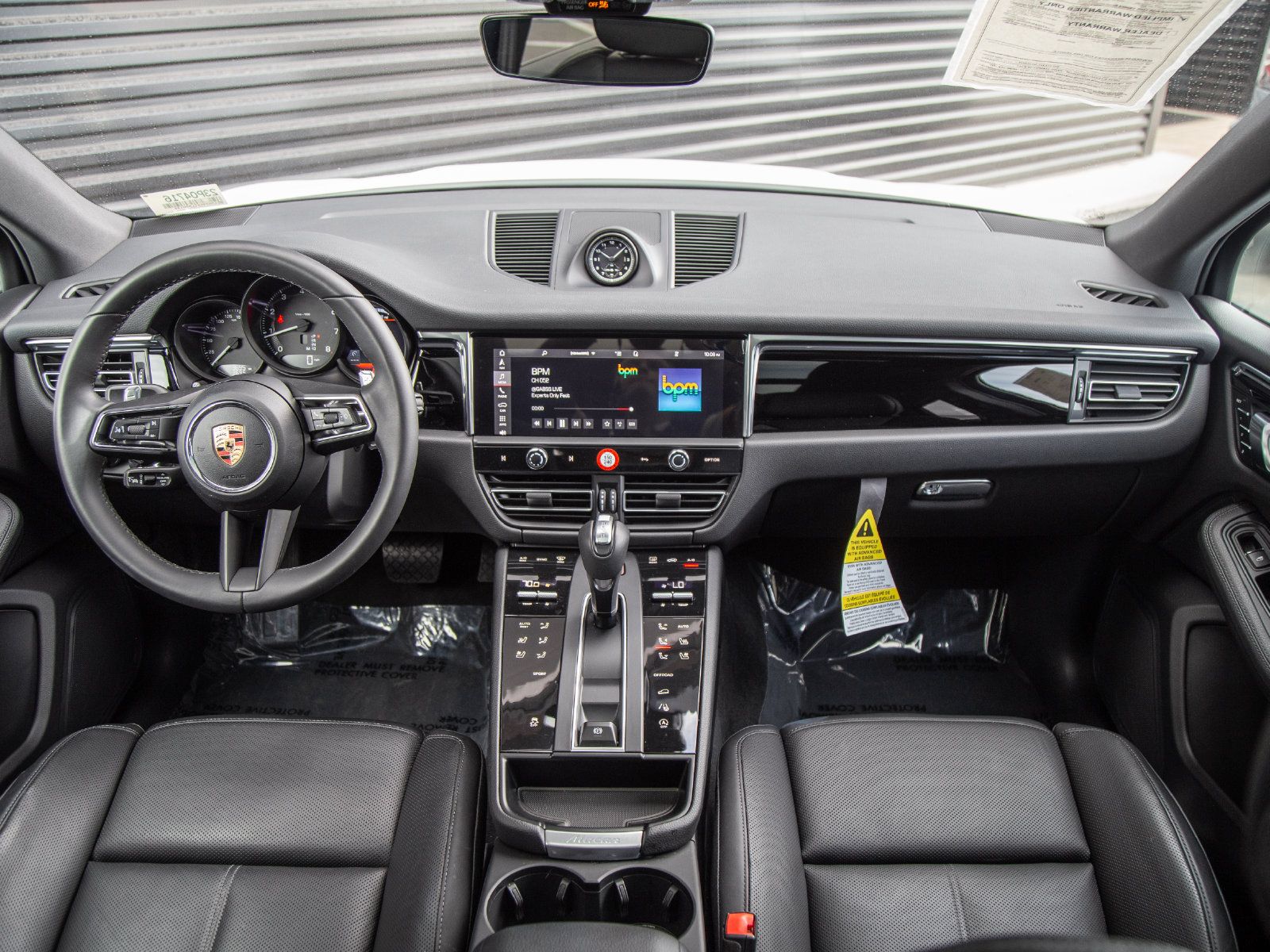 Certified 2026 Porsche Macan AWD/4WD image 21