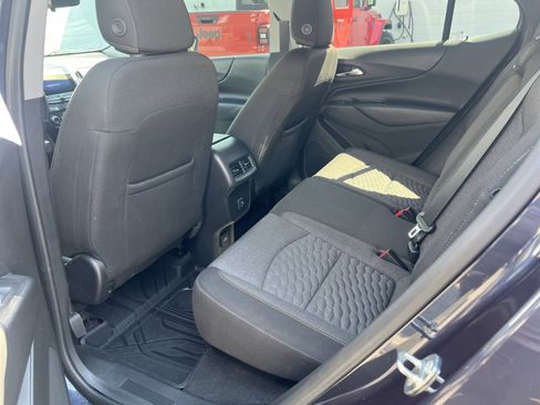 Used 2019 Chevrolet Equinox LT w/ Sun & Navigation Package AWD/4WD image 10