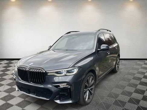 Used 2021 BMW X7 M50i image 5