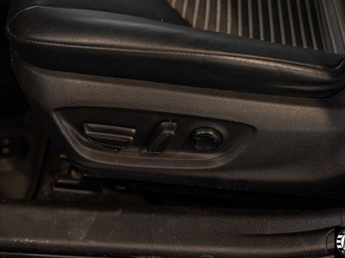 Used 2018 Toyota Camry SE image 21