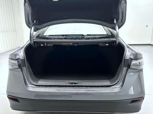 New 2026 Nissan Sentra SV image 9