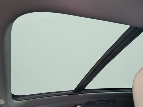 New 2026 Volvo XC90 B6 Plus w/ Protection Package Premier image 18