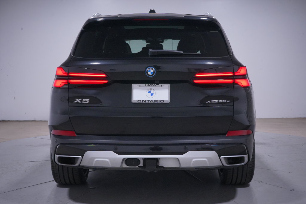 Used 2024 BMW X5 xDrive50e w/ Premium Package AWD/4WD image 5