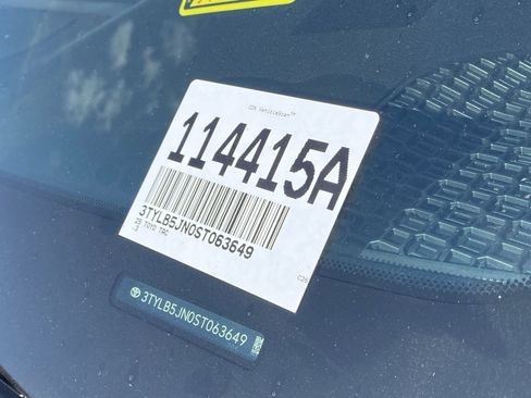 Used 2025 Toyota Tacoma SR5 image 14