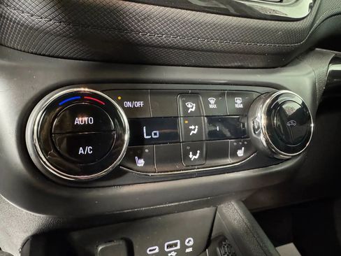 Used 2023 Chevrolet TrailBlazer LT w/ Convenience Package AWD/4WD image 21