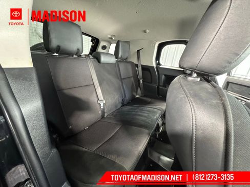 Used 2011 Toyota FJ Cruiser 4WD w/ Upgrade Pkg image 22