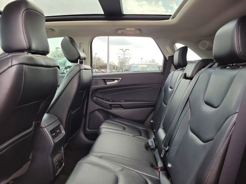 Certified 2020 Ford Edge Titanium AWD/4WD image 13