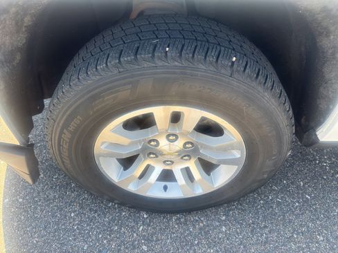 Used 2018 Chevrolet Silverado 1500 LT w/ All Star Edition AWD/4WD image 24