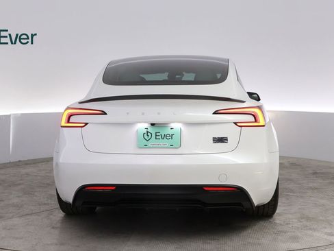 Used 2025 Tesla Model 3 Performance AWD/4WD image 15