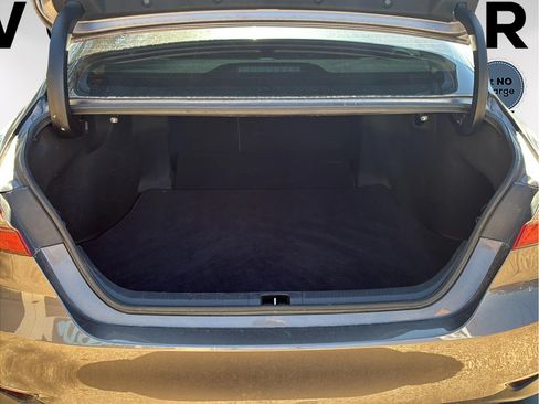 Used 2021 Toyota Camry LE FWD image 38