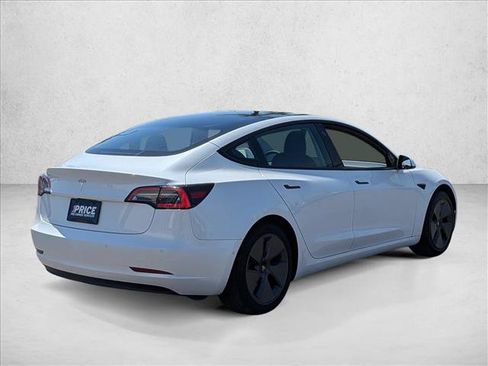 Used 2022 Tesla Model 3 RWD image 5