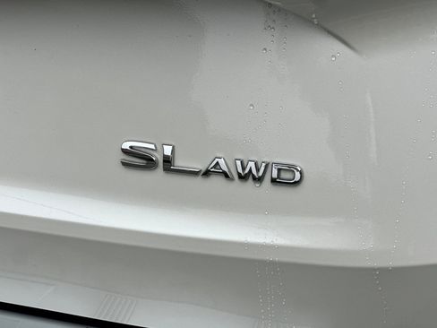 Used 2023 Nissan Rogue SL w/ SL Premium Package image 24