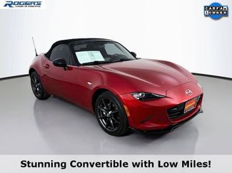 Used 2016 MAZDA MX-5 Miata Club RWD video 1