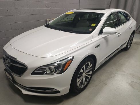 Used 2019 Buick LaCrosse Essence w/ Sun and Shade Package FWD image 16