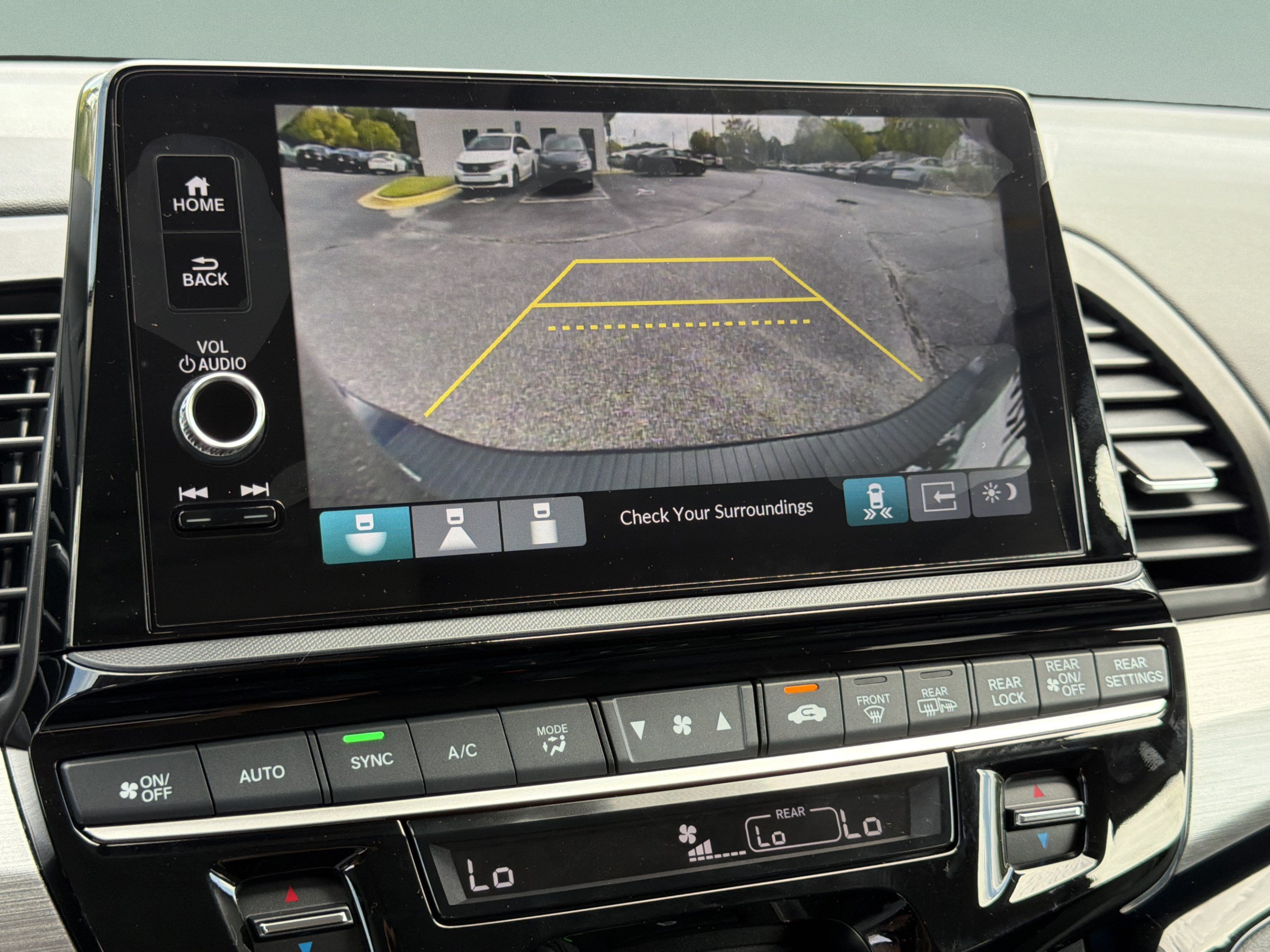 New 2027 Honda Odyssey Touring image 17