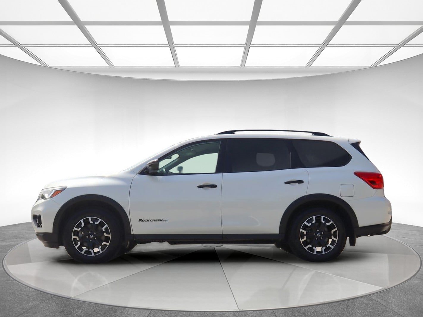 Used 2020 Nissan Pathfinder SV w/ Rock Creek Edition FWD image 4