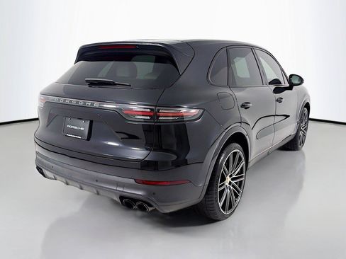 Certified 2022 Porsche Cayenne S Platinum AWD/4WD image 27