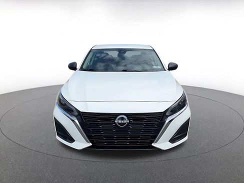 Used 2025 Nissan Altima 2.5 SV image 5