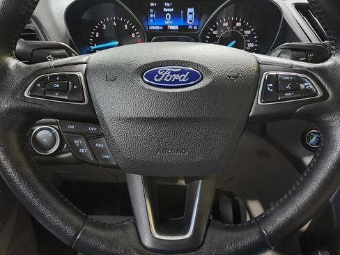 Used 2019 Ford Escape SEL image 15