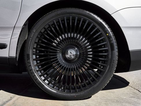 Used 2023 Rolls-Royce Cullinan AWD/4WD image 20