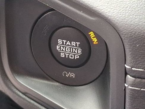 Used 2025 Jeep Wrangler Unlimited Rubicon 4xe w/ Safety Group AWD/4WD image 25