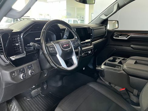 Used 2023 GMC Sierra 1500 SLE w/ Enhanced Capability Package AWD/4WD image 11