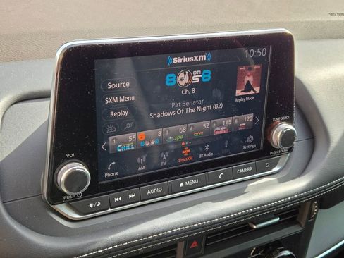 Used 2021 Nissan Rogue S image 10