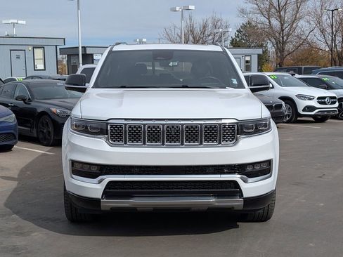 Used 2023 Jeep Grand Wagoneer L Series III image 2