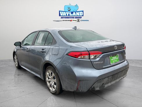Used 2025 Toyota Corolla LE image 3