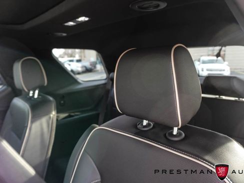 Used 2023 Chevrolet Traverse Premier image 50