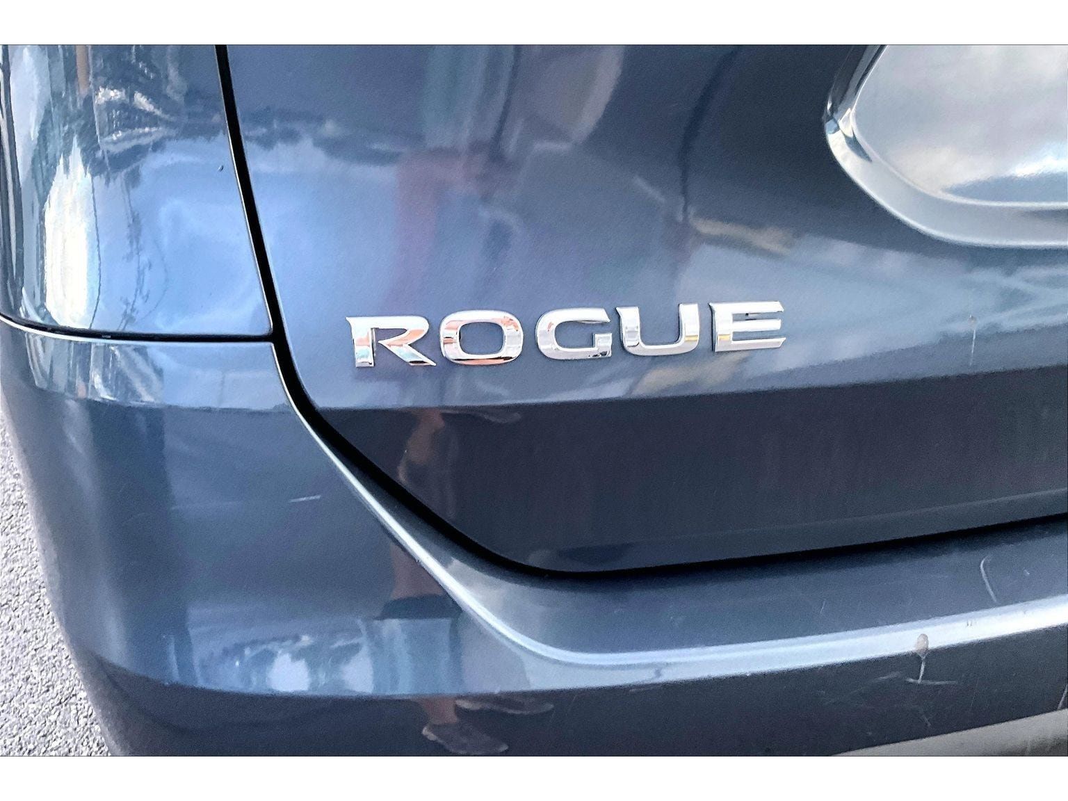 Used 2015 Nissan Rogue S AWD/4WD image 24