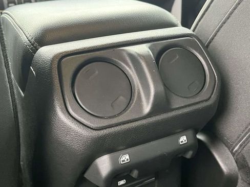 Used 2022 Jeep Wrangler Unlimited Sahara w/ Cold Weather Group image 19